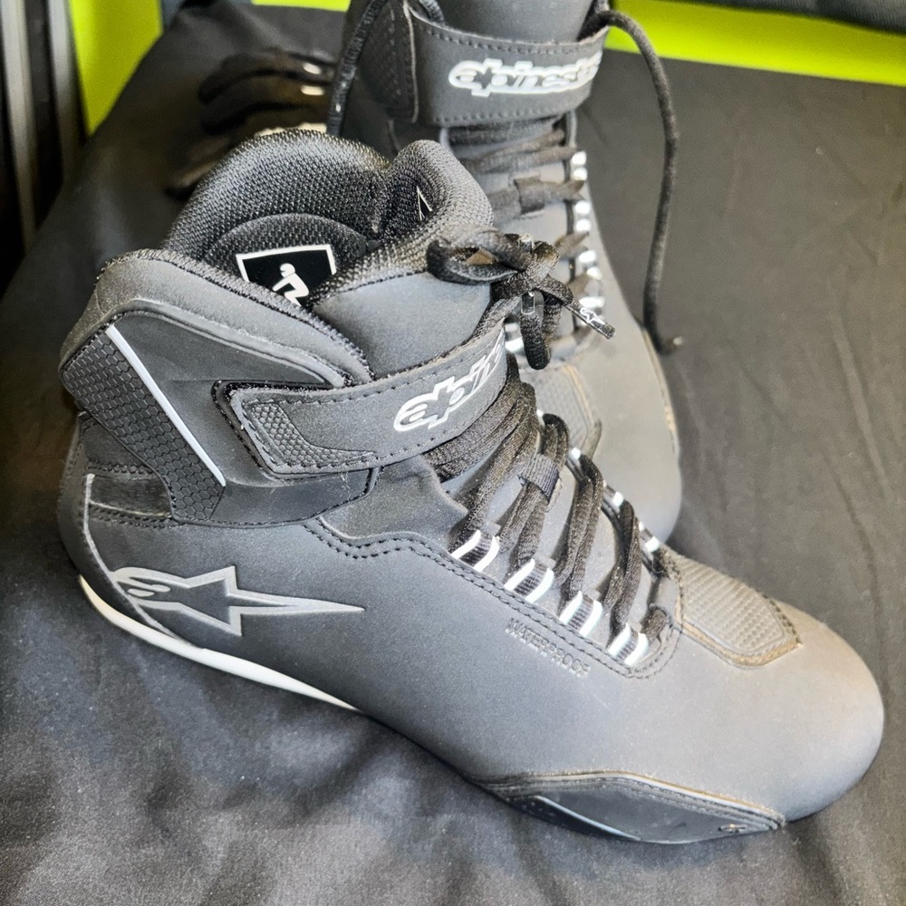 Alpinestars Stella Sektor Women’s Black High-Top Motorcycle Shoes